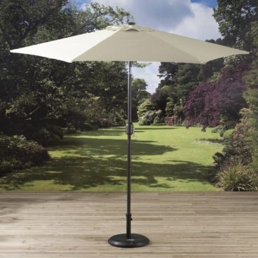 Pagoda – Crank & Tilt Parasol Beige 2.5m