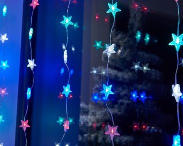 STAR CURTAIN LIGHT – MULTI COLOURED