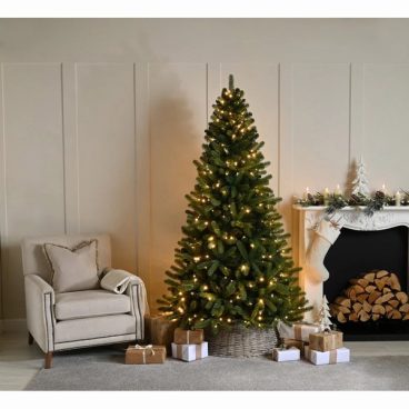 XMAS TREE MILLERS LAKE PINE 1.8M