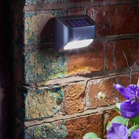 mica05/25 SOLAR LED WALL POST LIGHT 10 LUMEN (2024)