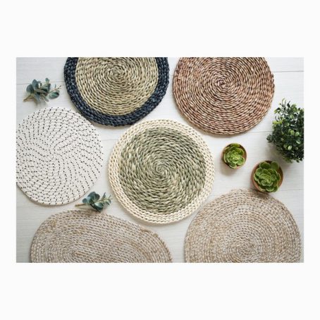 PLACEMATS NATURAL WOVEN GRASS PK2 - Image 2