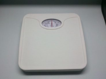 BlueCanyon – Mechanical Bathroom Scales – White