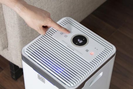 Black&Decker - Dehumidifier - 12L/Day - Image 3