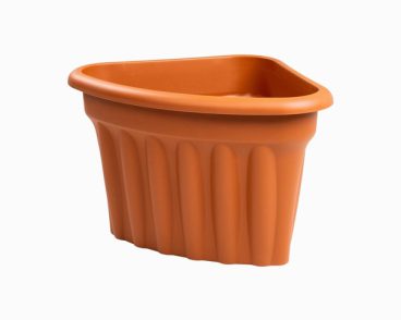 BELL POT CORNER PLANTER TERRACOTTA VISTA 40CM