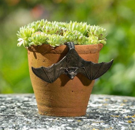POT BUDDY BRONZE BAT OPEN WINGS