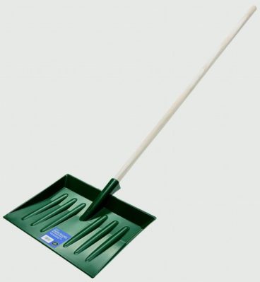 Garland Green Snow Shovel & Handle