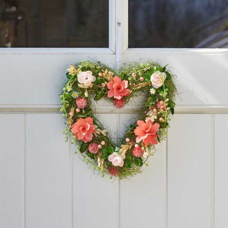 SMART FLORA ROSES HEART WREATH 30CM