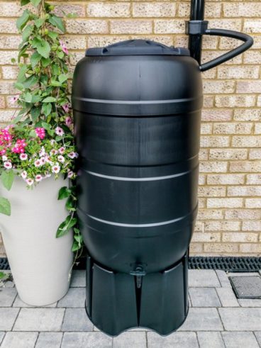 WATER BUTT 210L BLACK (TAP/STAND/FILLER)*