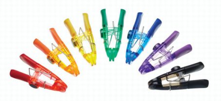 KitchenCraft Pack of Seven Assorted Magnetic Bag Clips - Image 2