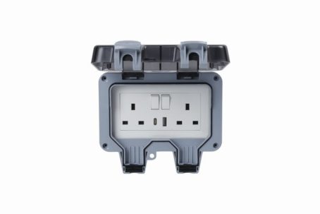 IP66 WEATHERPROOF SOCKET 2G SWITCHED USB-A & USB-C