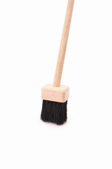 BENTLEY LONG HANDLED TAR BRUSH