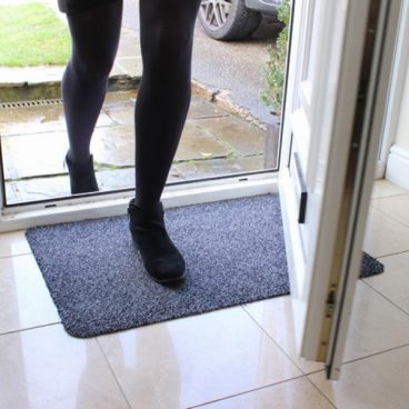 JVL – Tanami Barrier Doormat Charcoal 50x75cm